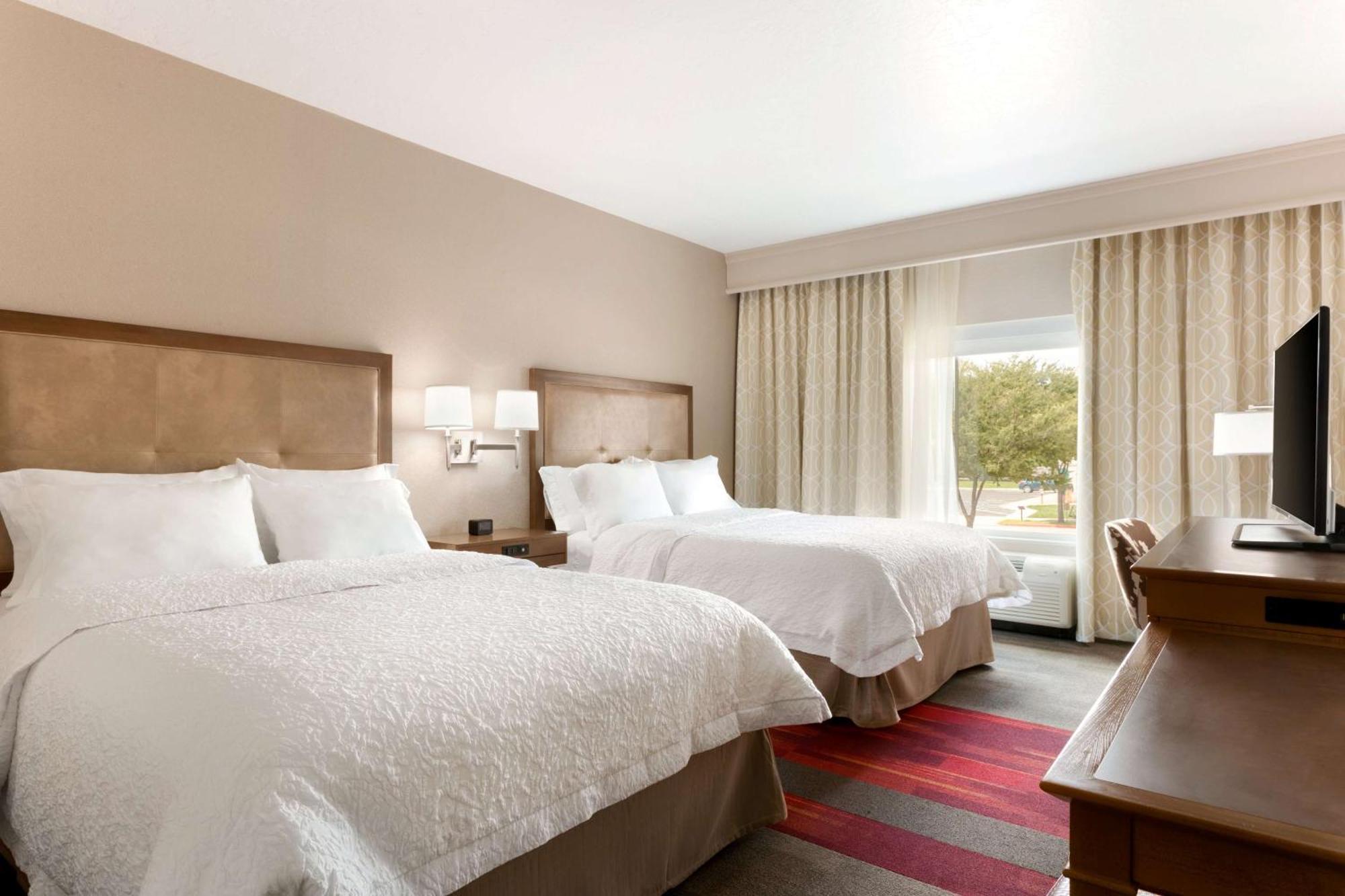 Hampton Inn Канаб Экстерьер фото