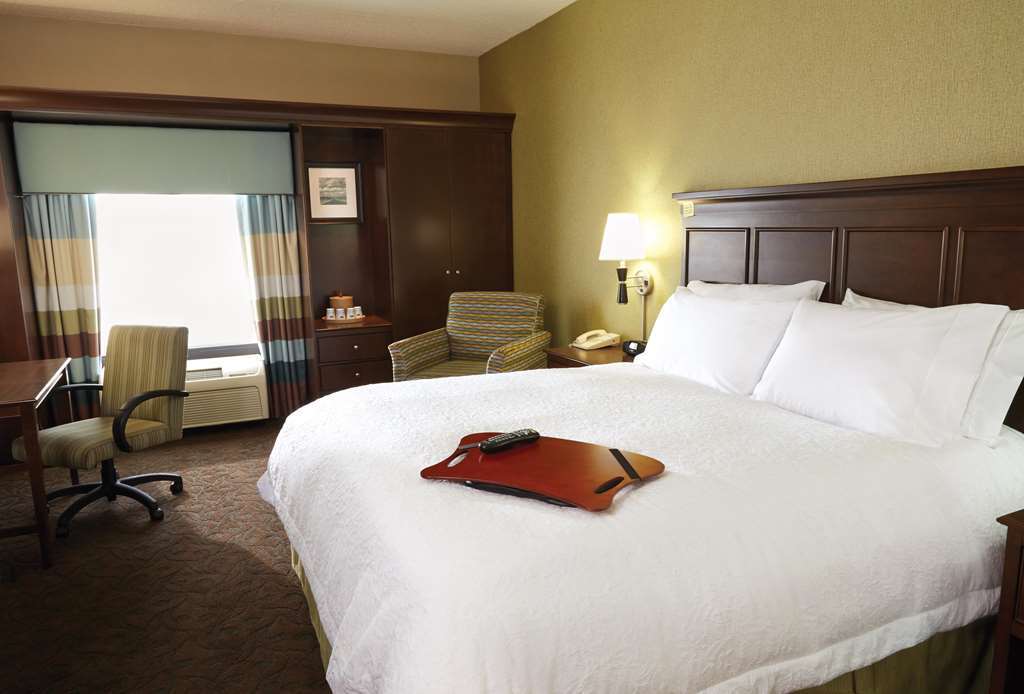 Hampton Inn Канаб Номер фото